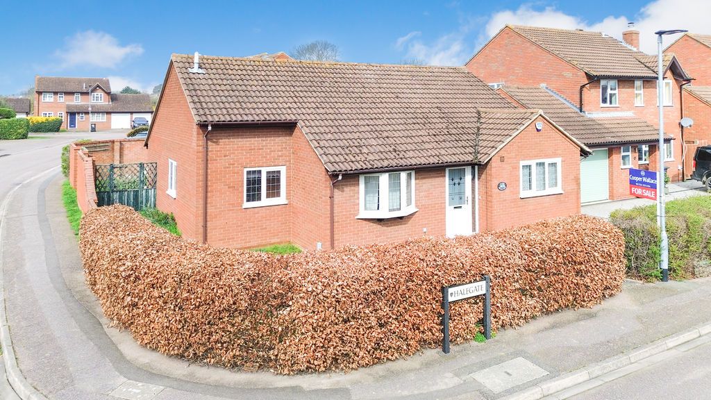 Property photo 1 of 20 Front