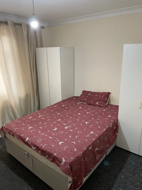 Property photo 1 of 5