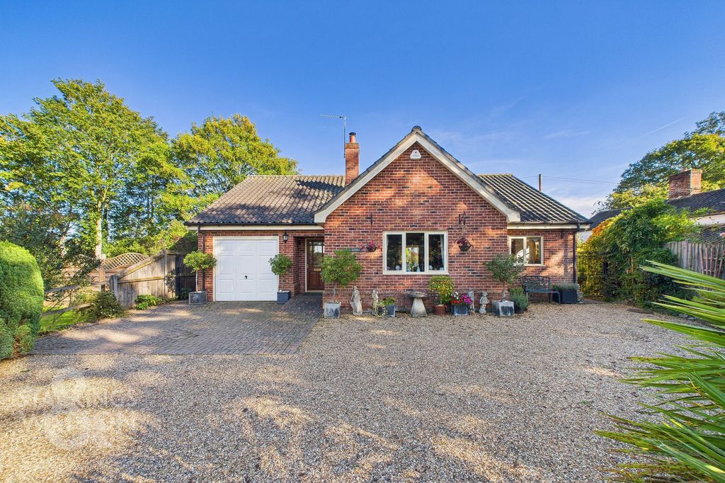 Property photo 2 of 36