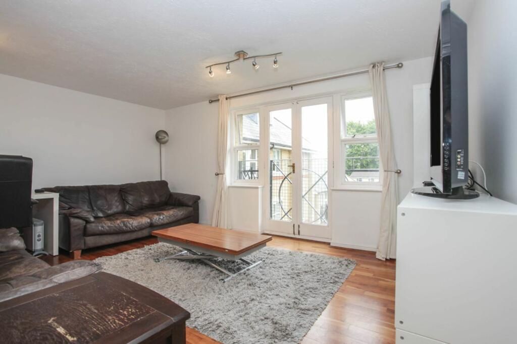Property photo 3 of 13
