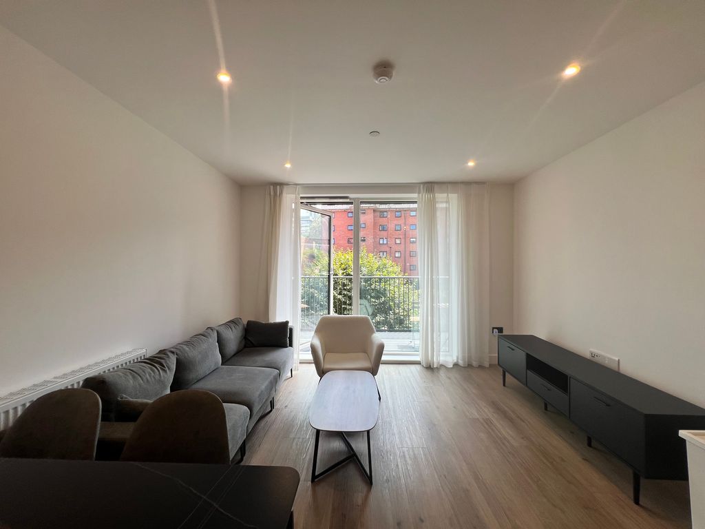 Property photo 2 of 20