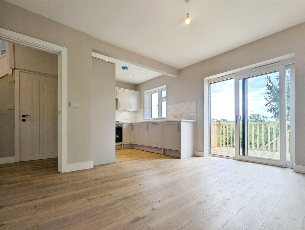 Property photo 2 of 12 Picture No. 04