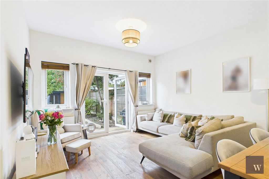 Property photo 1 of 19 Picture No. 20