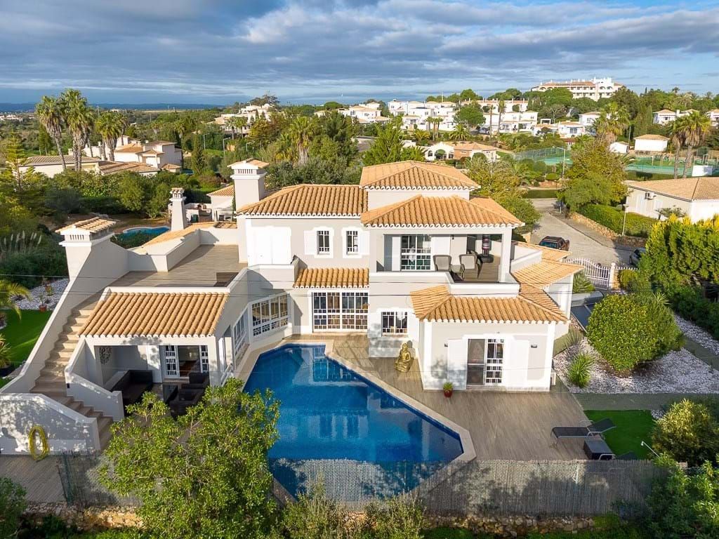 Property photo 1 of 30