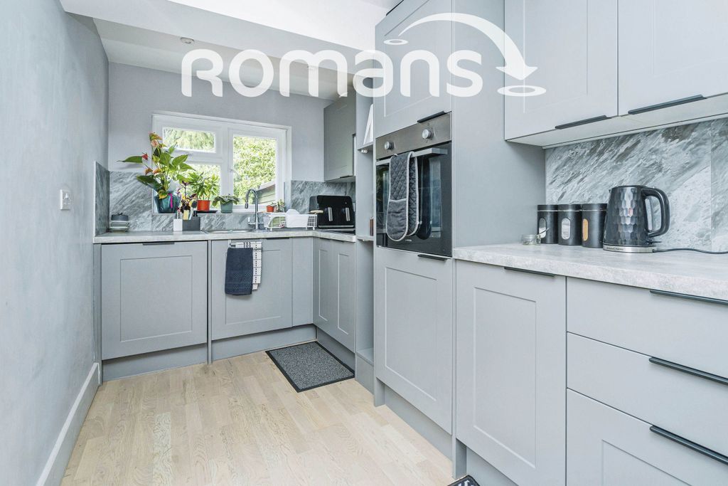 Property photo 2 of 11 Property Image