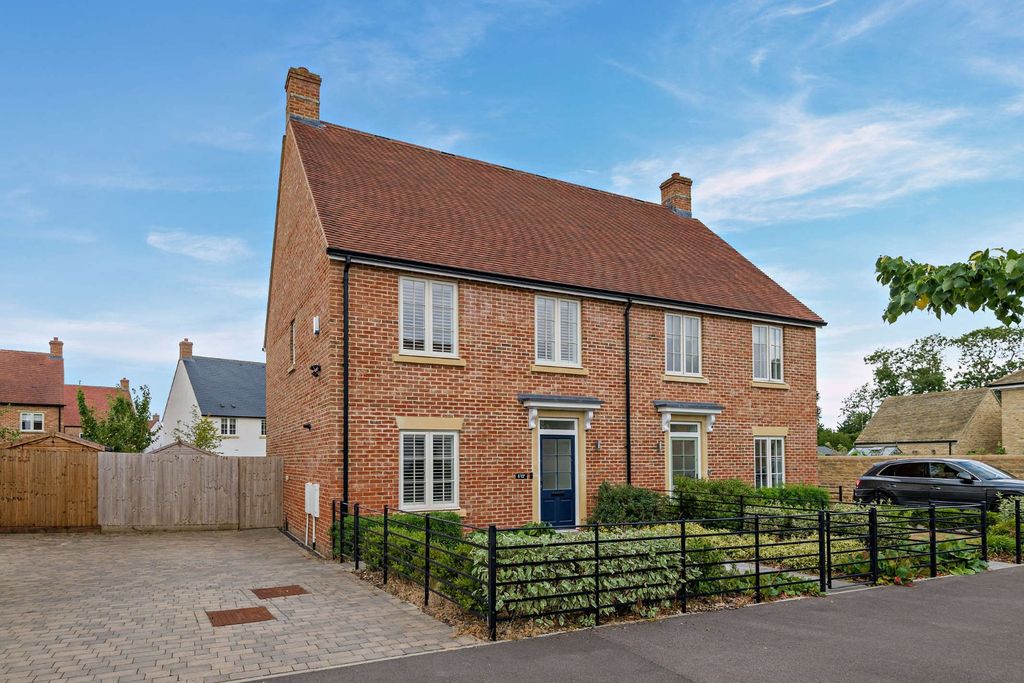 Property photo 1 of 12 1