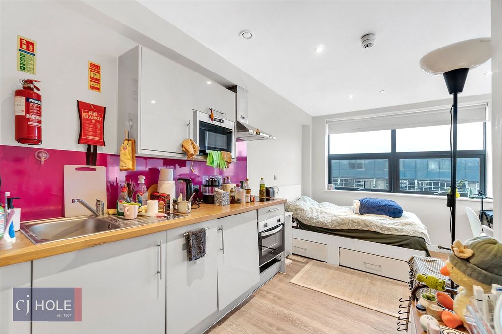 Property photo 1 of 7 Picture No. 18