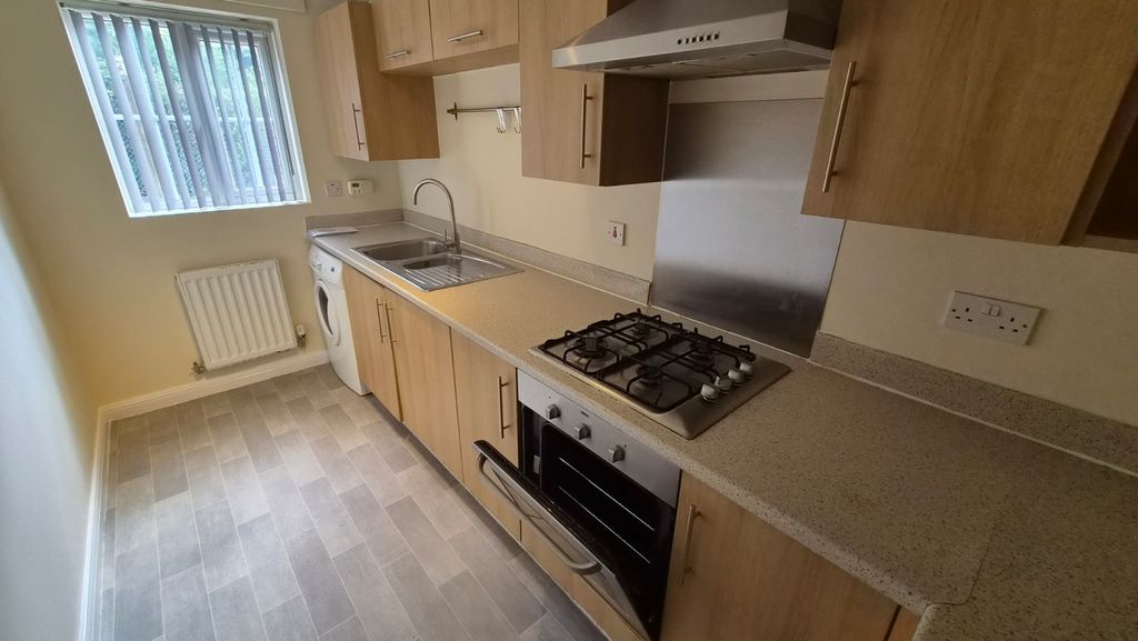 Property photo 2 of 10 Picture No. 29
