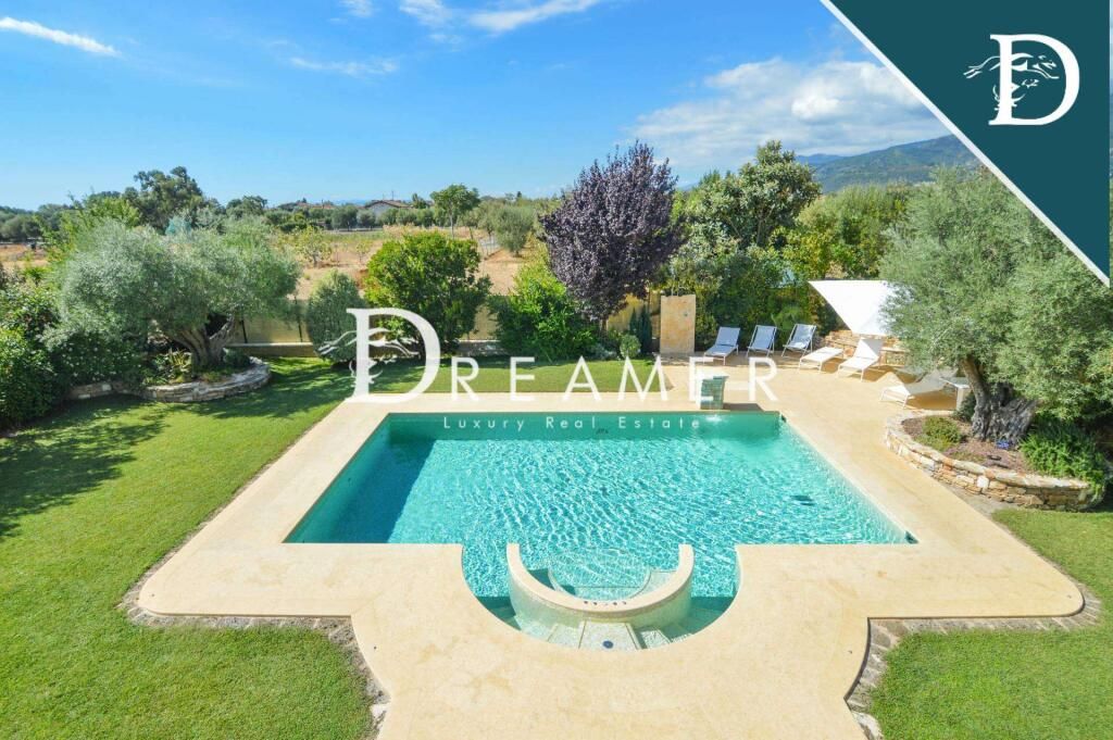 Property photo 3 of 41