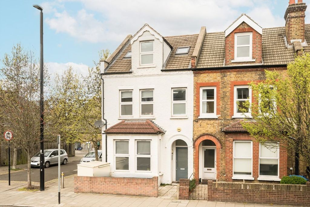 Property photo 1 of 6