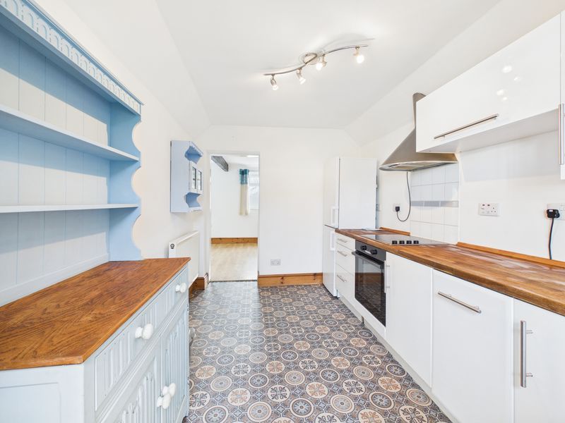 Property photo 2 of 10 Photo 5