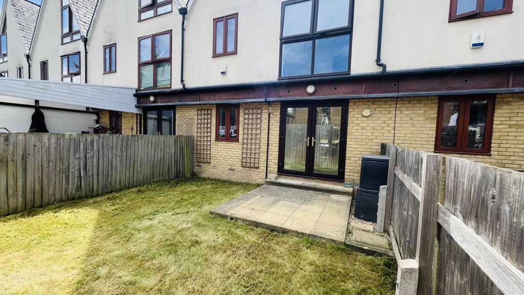 Property photo 2 of 15