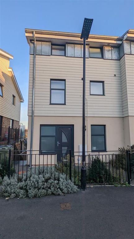 Property photo 1 of 15 Exterior