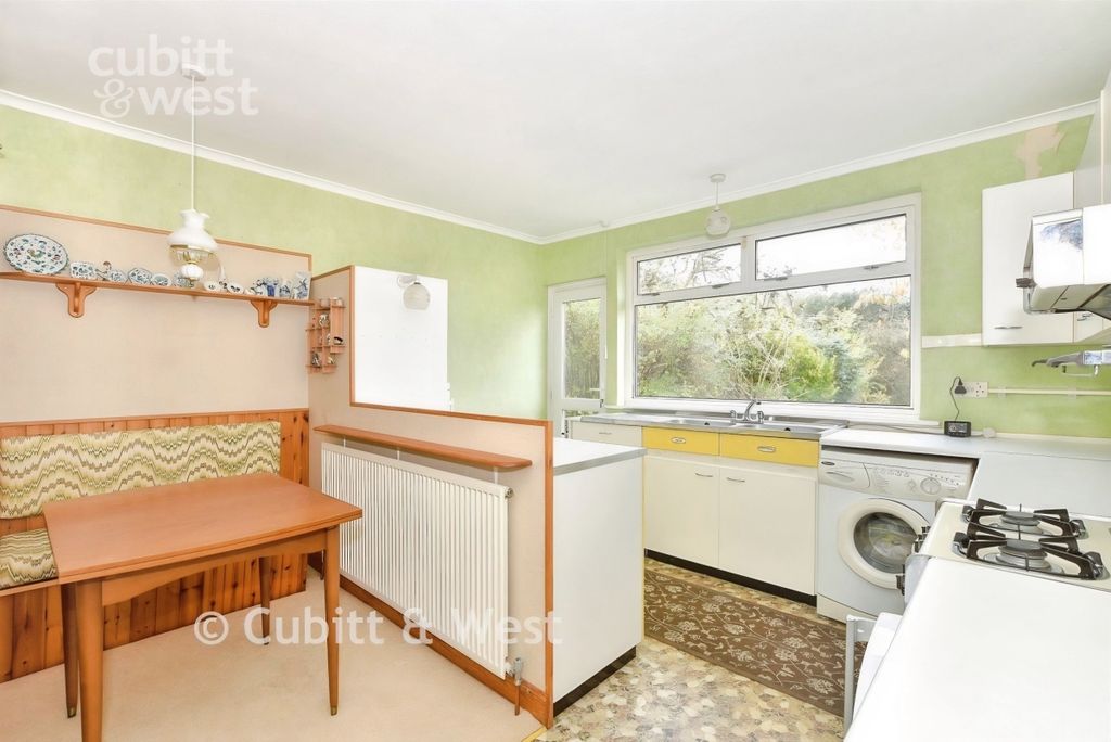 Property photo 2 of 13 Kitchen/Diner