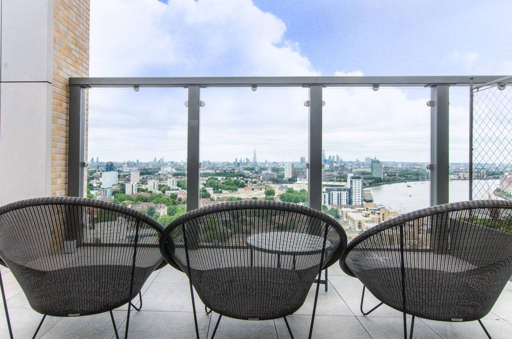 Property photo 3 of 31