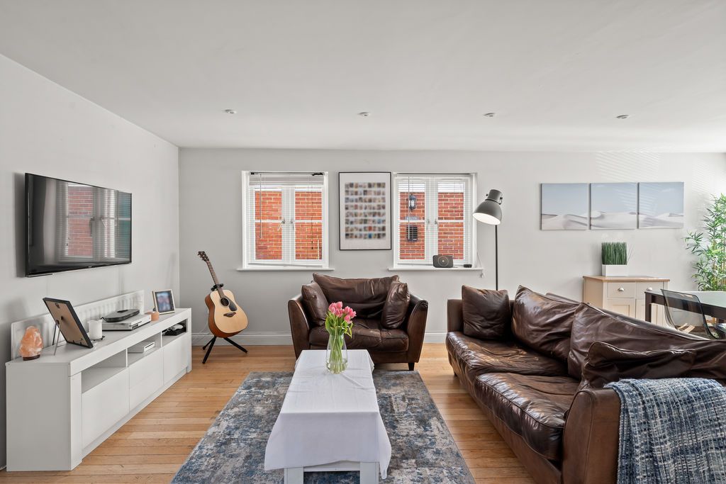 Property photo 3 of 15 Photo 8