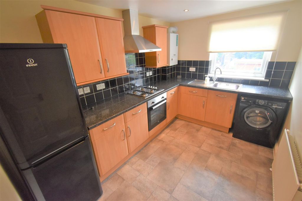 Property photo 1 of 4