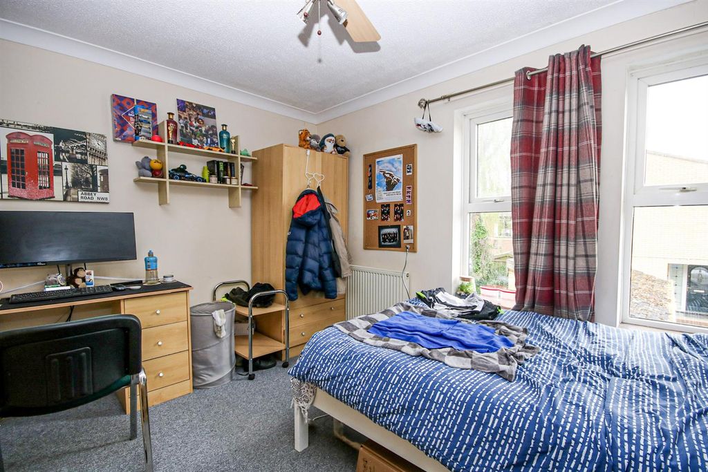 Property photo 2 of 8 3-Img_0228.Jpg