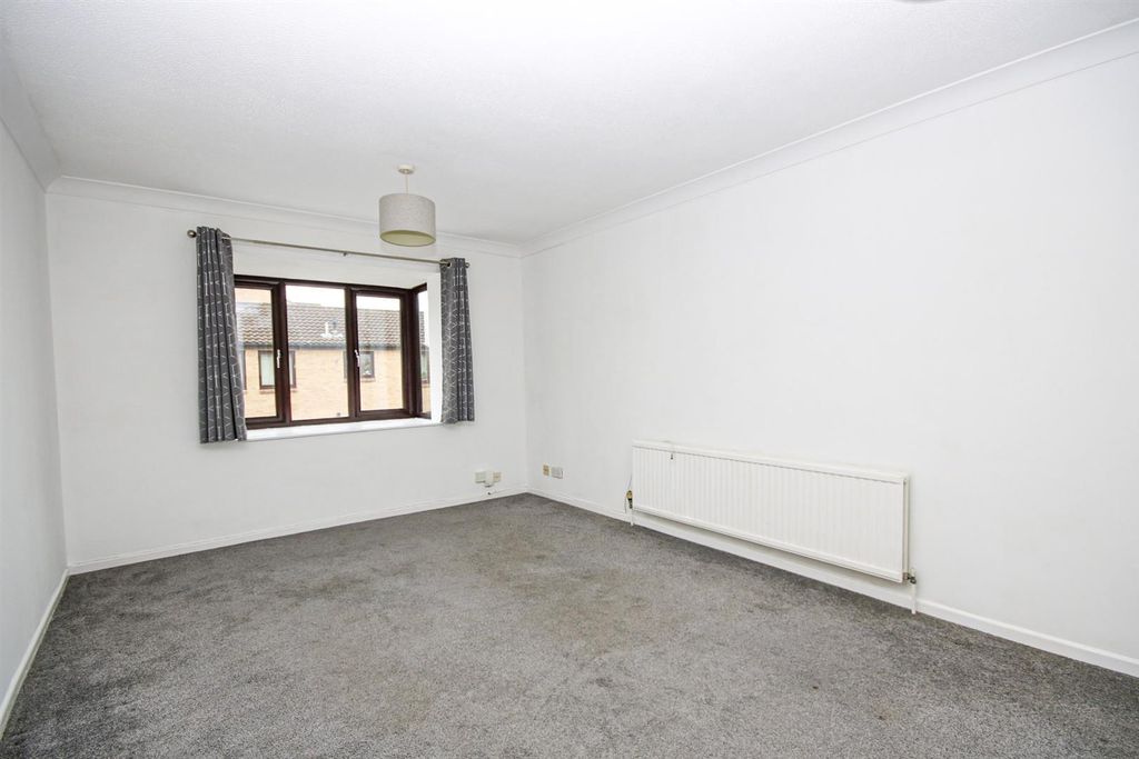 Property photo 2 of 7 6-Img_9410.Jpg