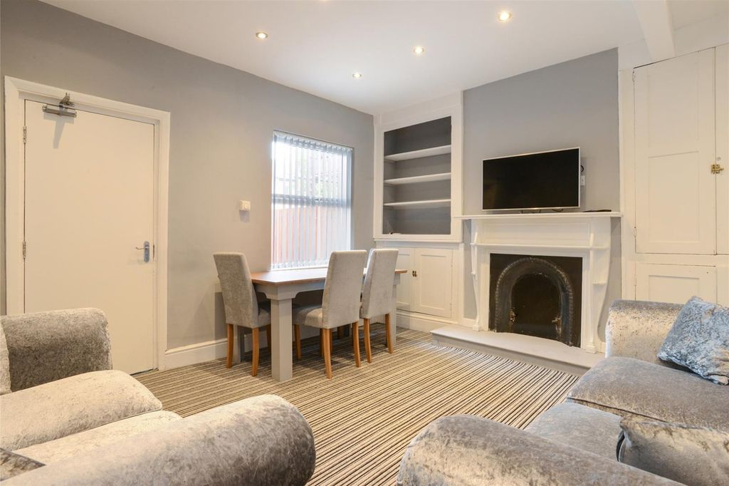 Property photo 3 of 19 Picture No. 18