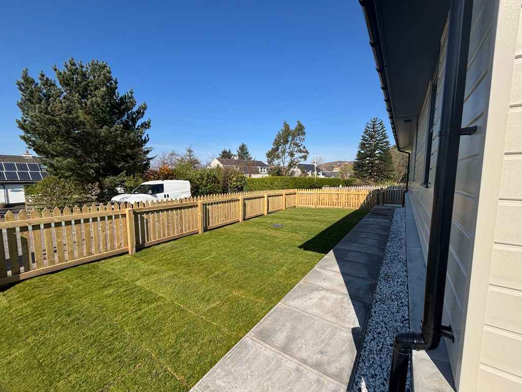 Property photo 3 of 49