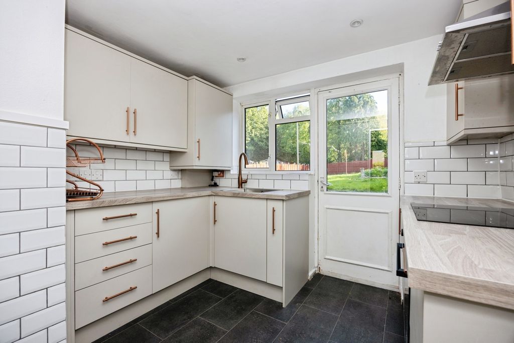 Property photo 3 of 17 Photo