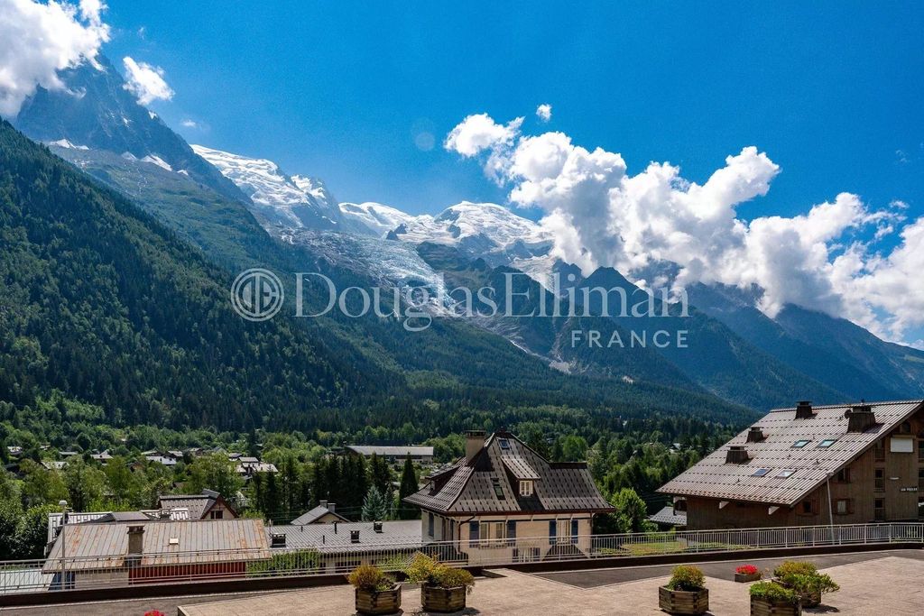 Property photo 1 of 13 Chamonix - Central Studio With Mont-Blanc View