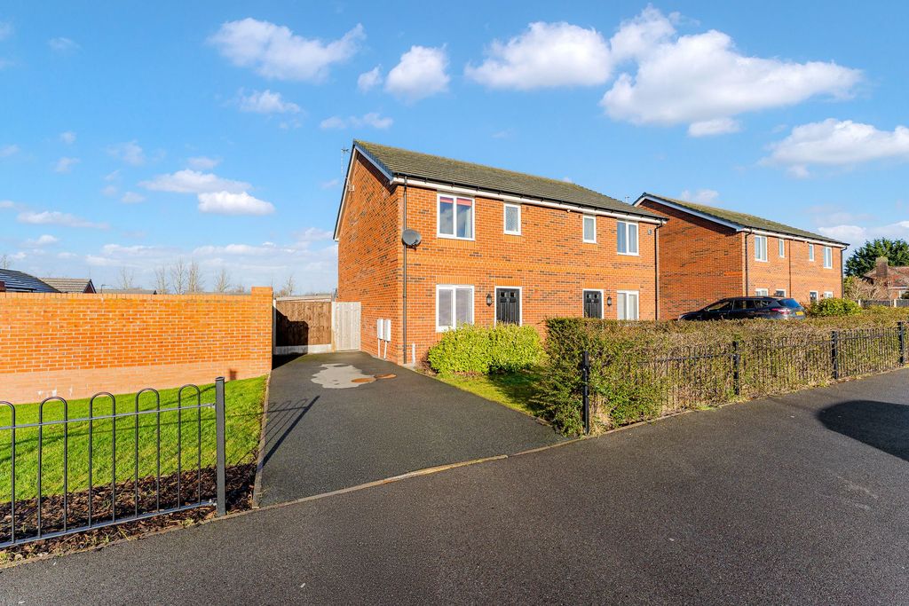 Property photo 1 of 20