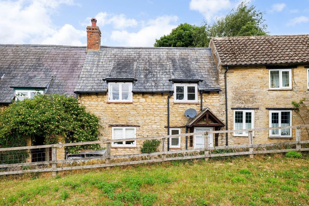 Property photo 1 of 9