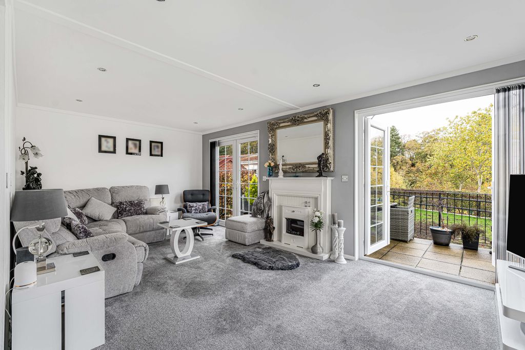 Property photo 3 of 26 Living Area