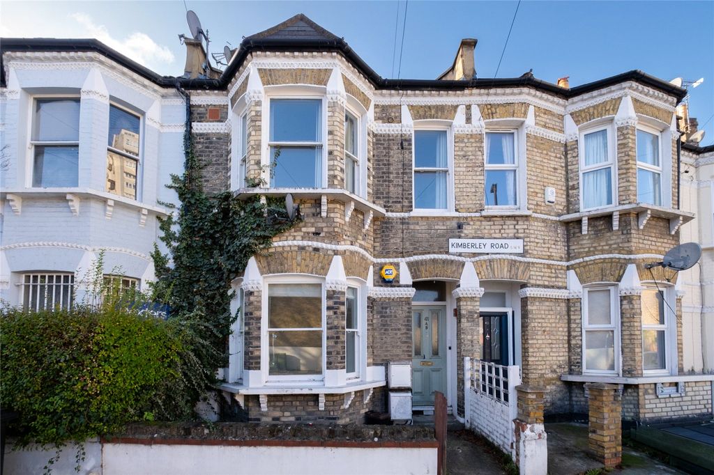 Property photo 1 of 8 Picture No. 12