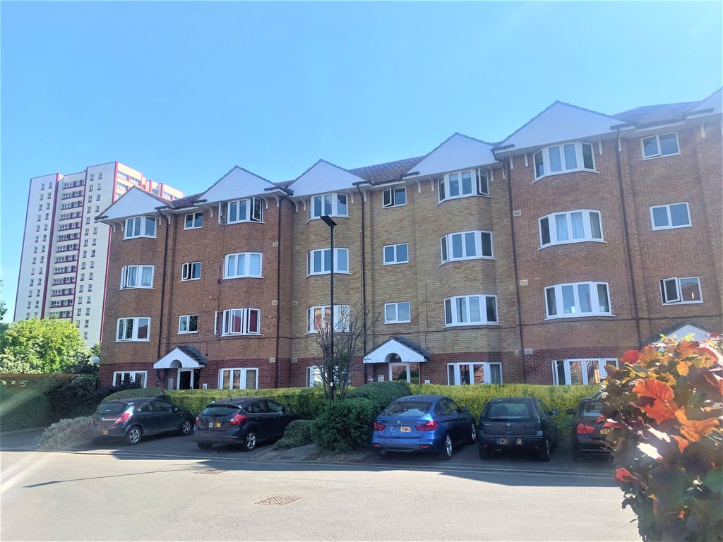 Property photo 1 of 10 Outside