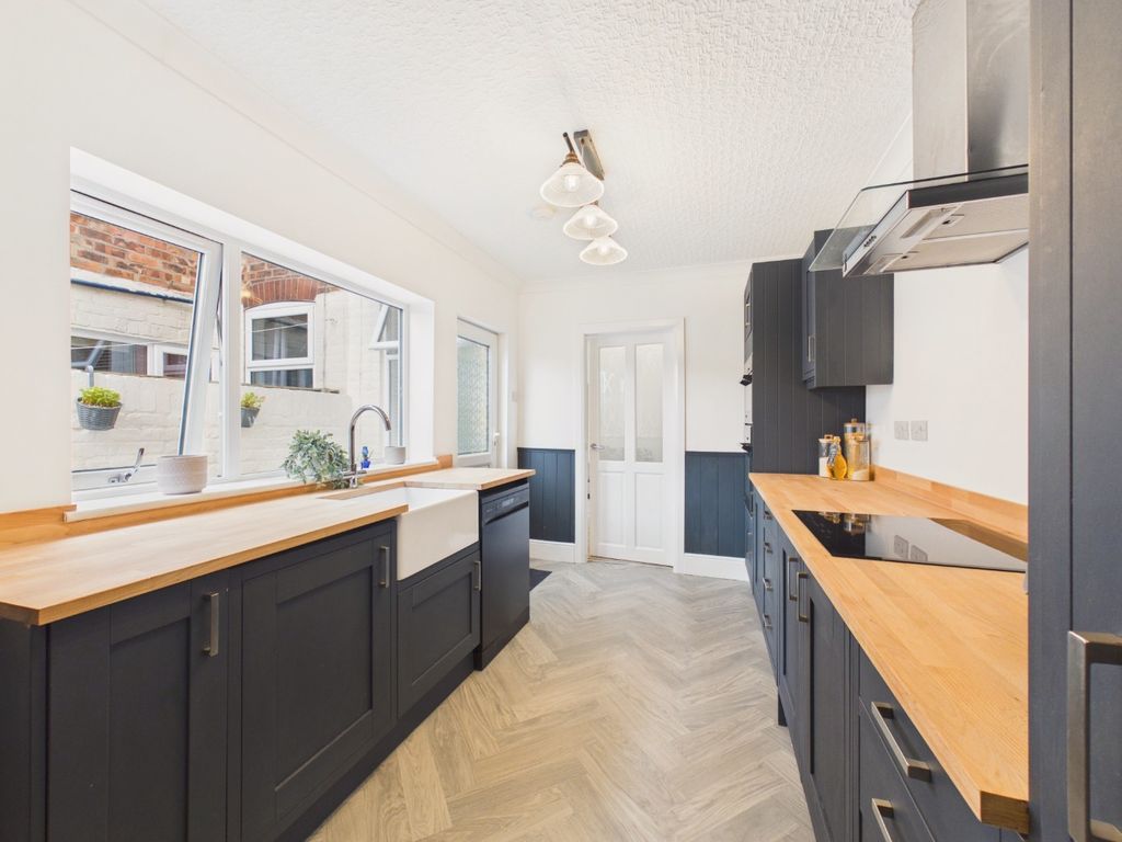 Property photo 2 of 17 5353633