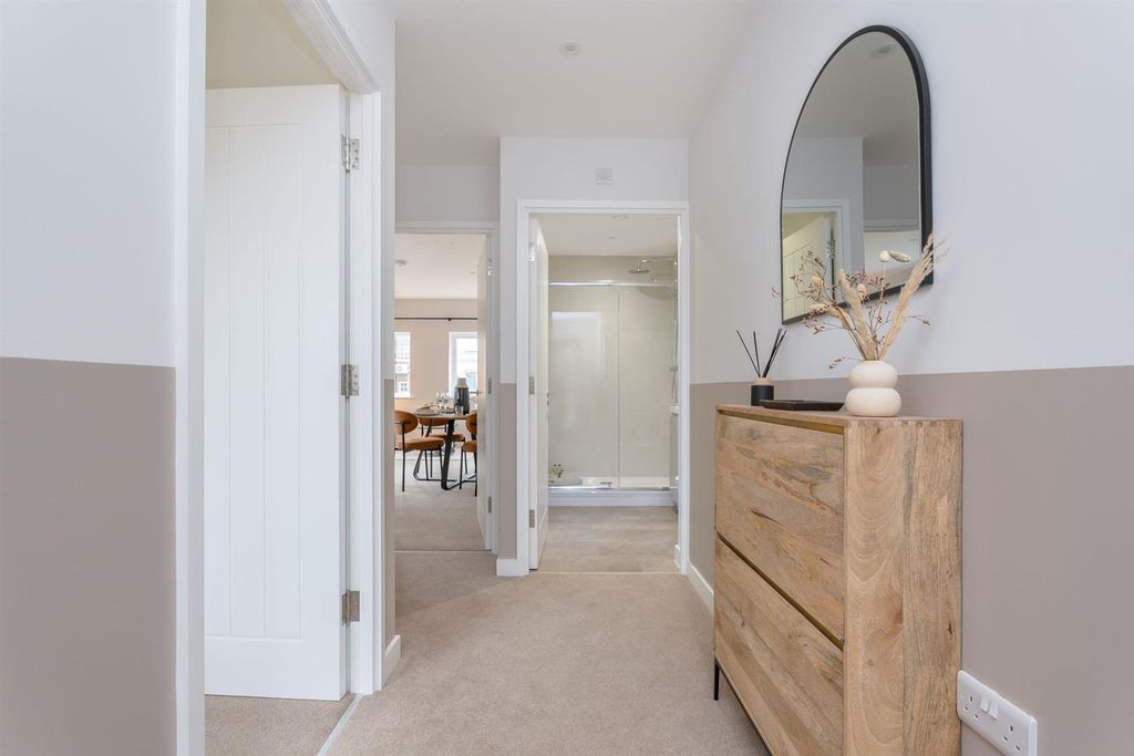 Property photo 2 of 17 13.Jpg