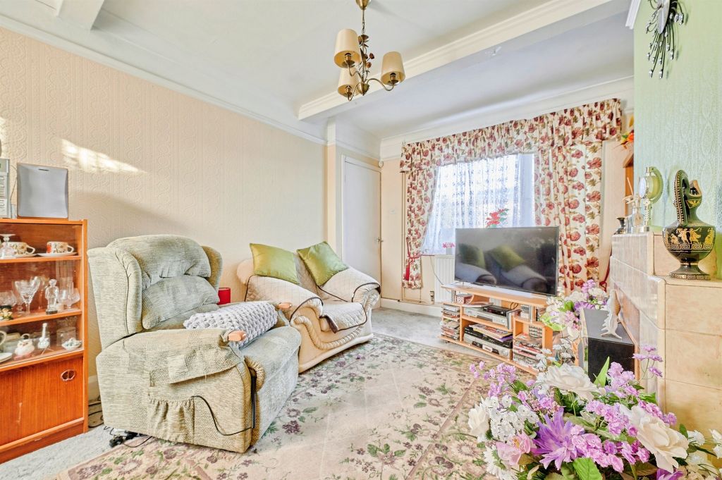 Property photo 2 of 16