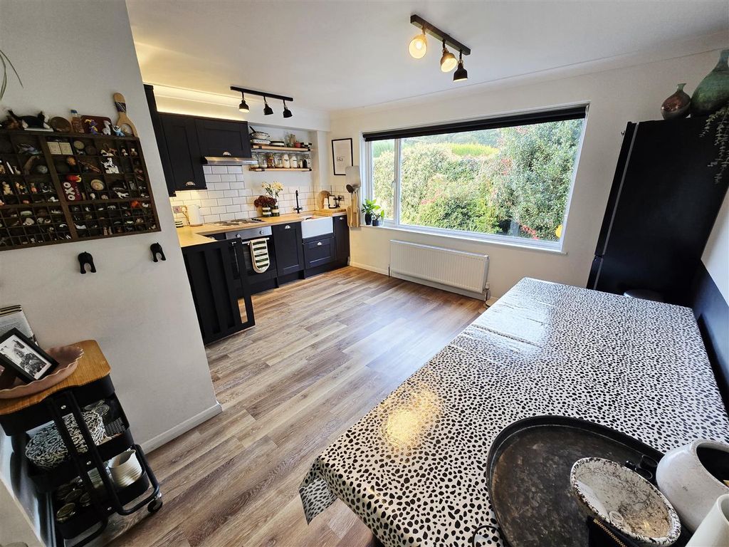 Property photo 3 of 15 1000055736.Jpg