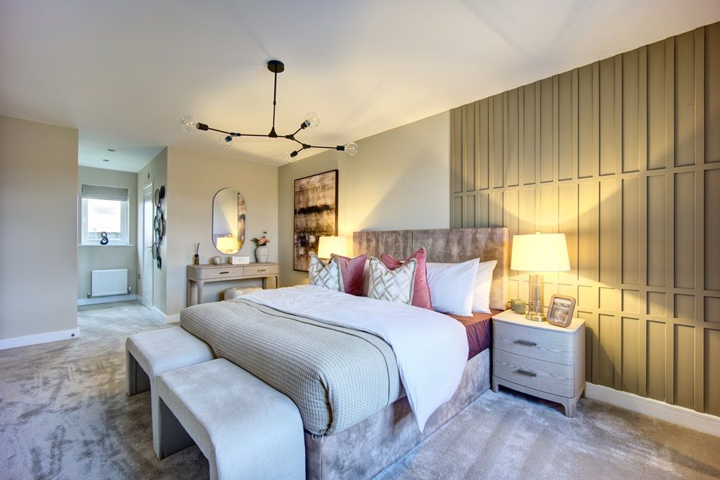 Property photo 1 of 13 Relax In The Spacious Main Bedroom