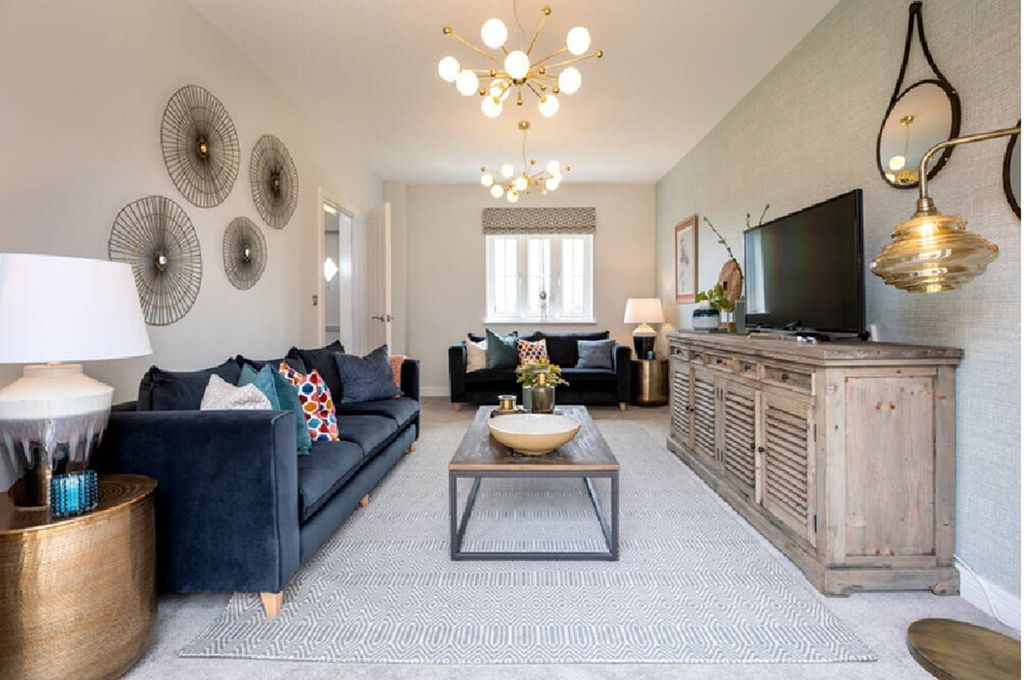 Property photo 2 of 11