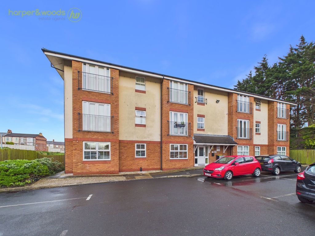 Property photo 1 of 21