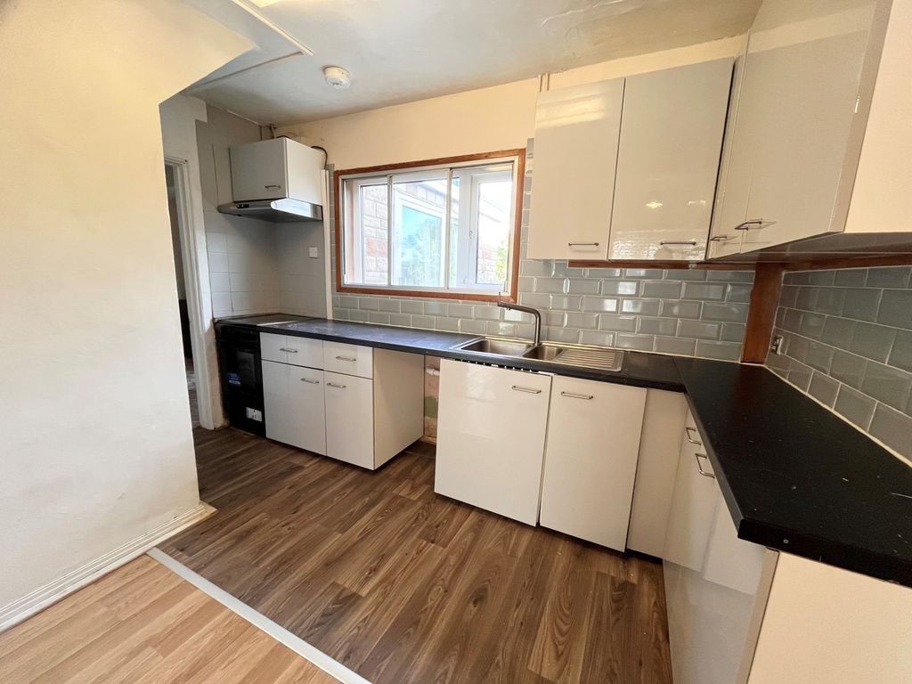 Property photo 2 of 17 Gallery