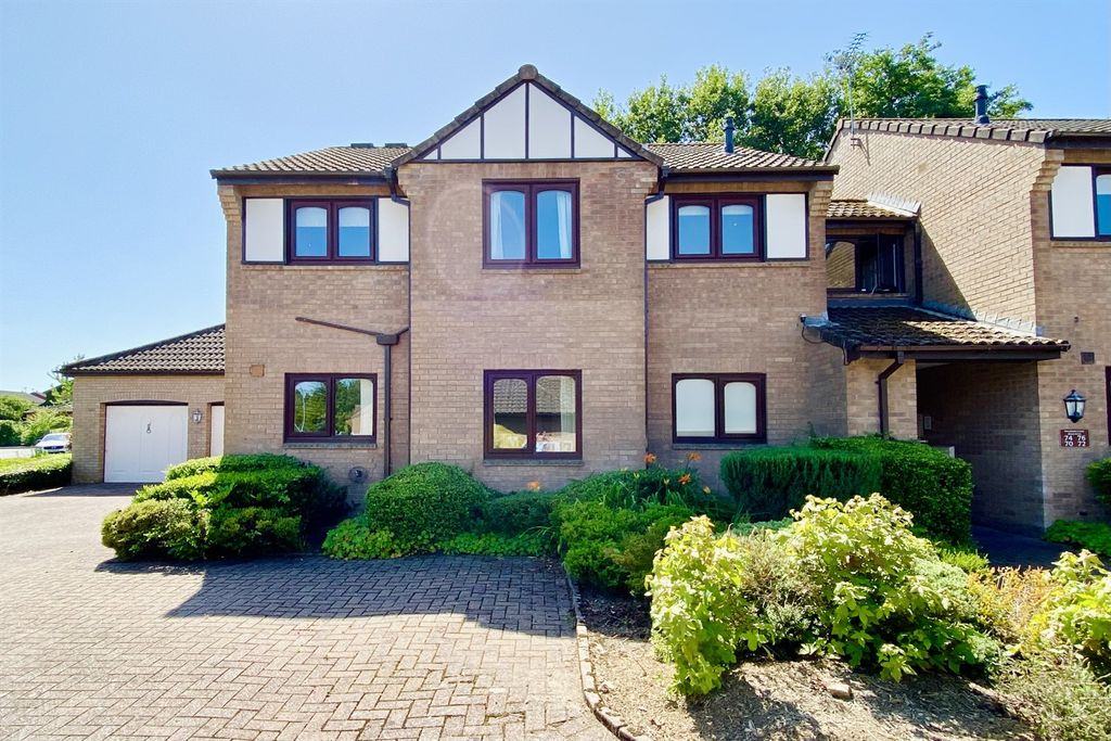 Property photo 1 of 17 (Main)