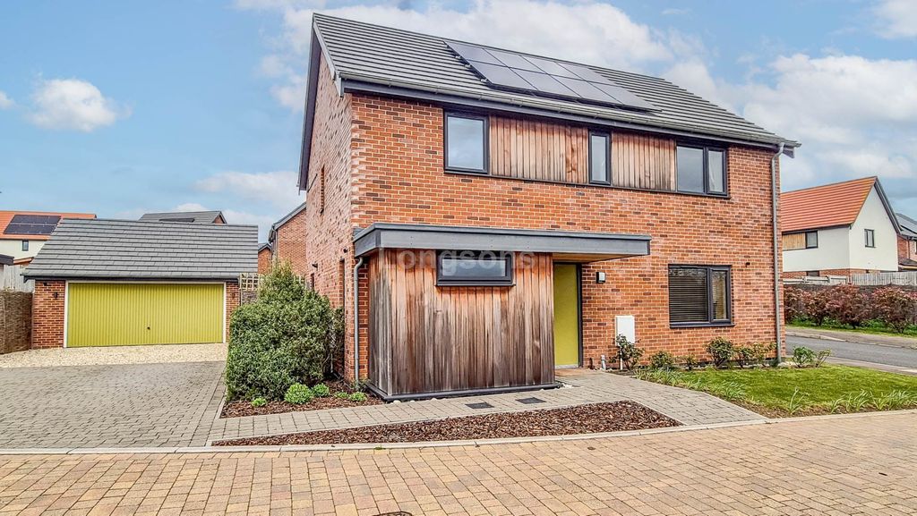 Property photo 1 of 17