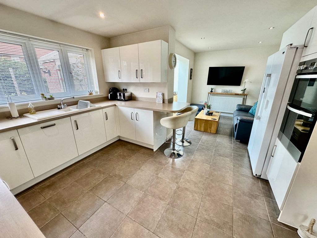 Property photo 2 of 51 Img_0058