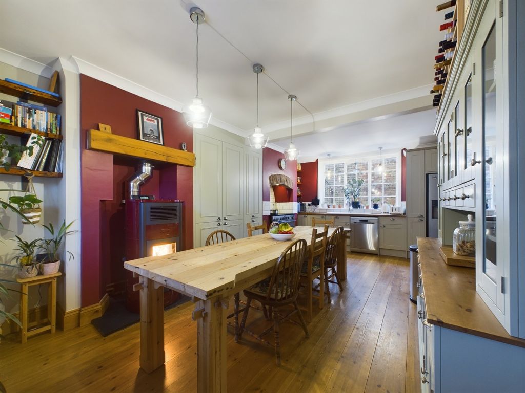 Property photo 3 of 30 3417557