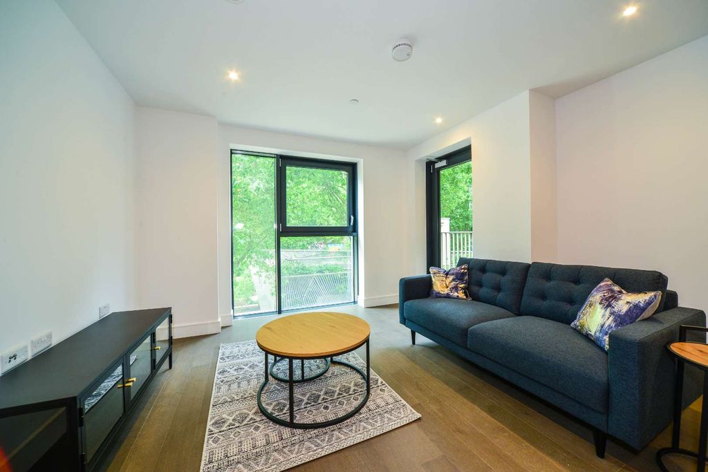 Property photo 2 of 9