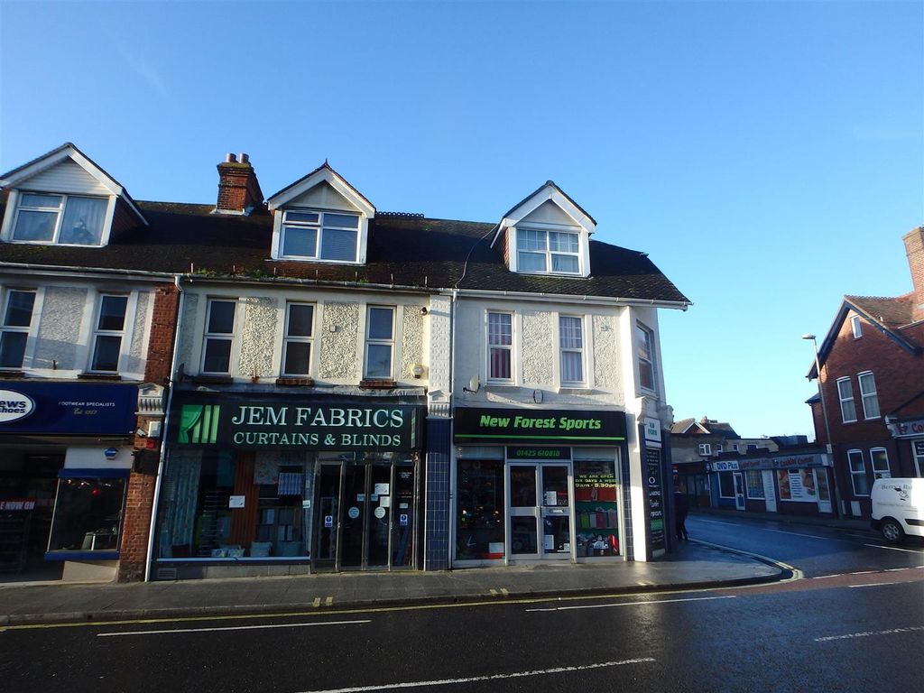 Property photo 1 of 5