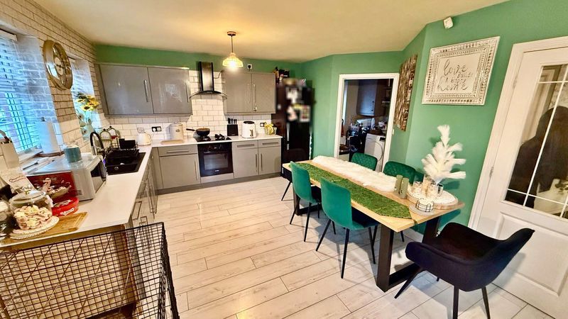 Property photo 3 of 16 Photo 2