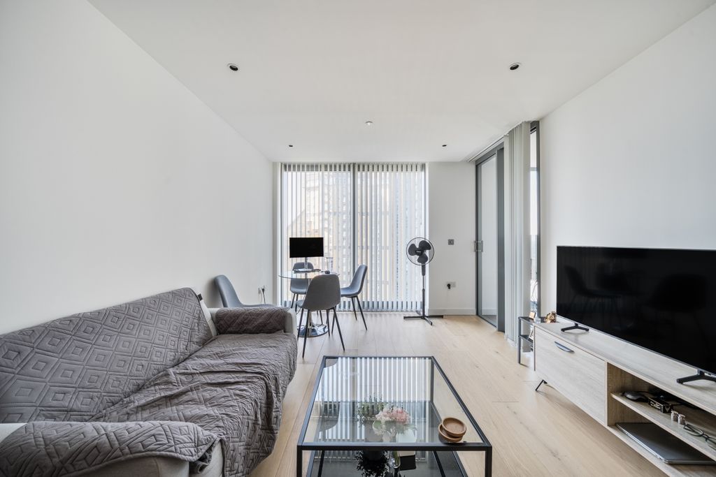 Property photo 1 of 16 1361692-14-68dc2A...