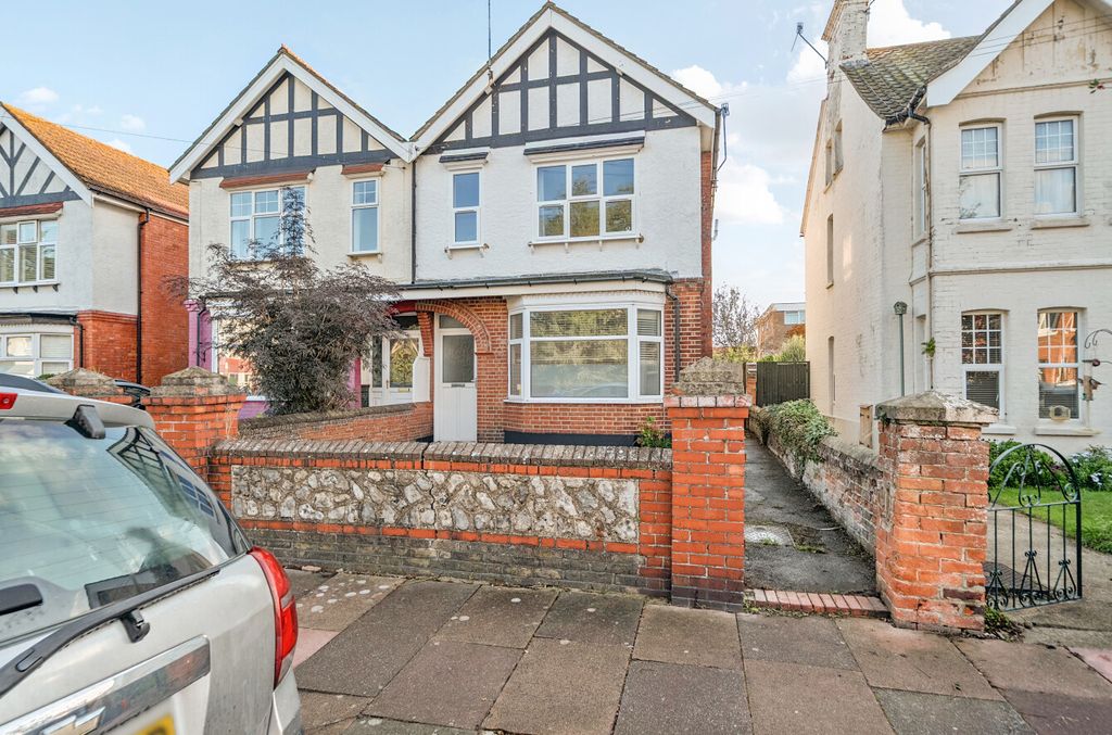 Property photo 1 of 15 1537251-1-1A15354...