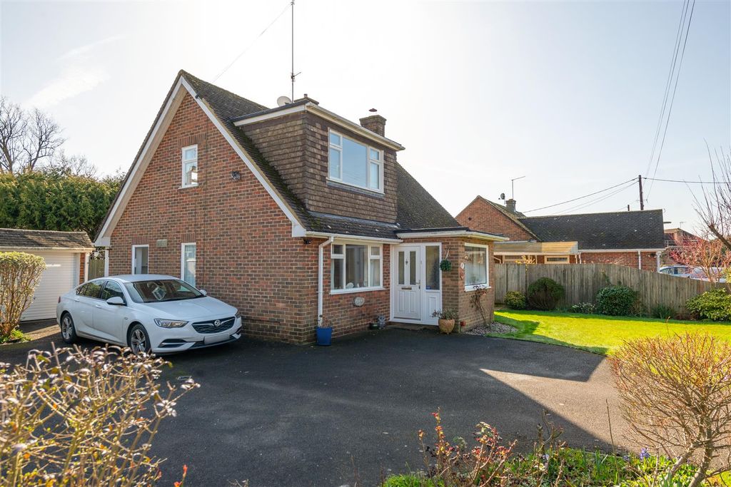 Property photo 1 of 14 43 Park Road Externals-22.Jpg